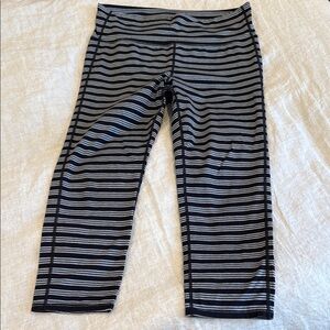 Athleta cropped Striped Leggings